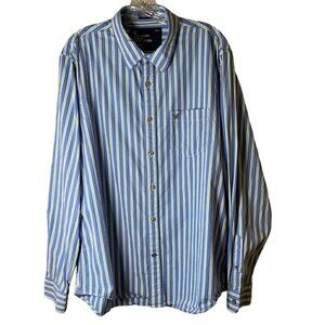 AMERICAN eagle outfitters vintage fit men’s striped size XL button down shirt.